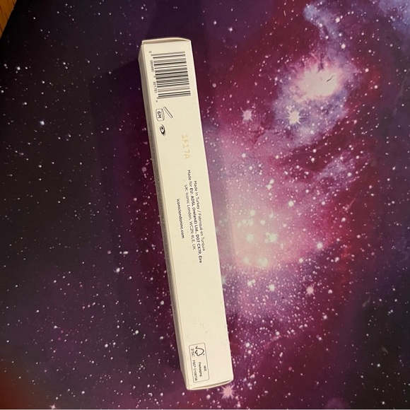 Iconic London TRIPLE THREAT MASCARA Intensely-black volumizing lengthen lifting - Picture 2 of 5